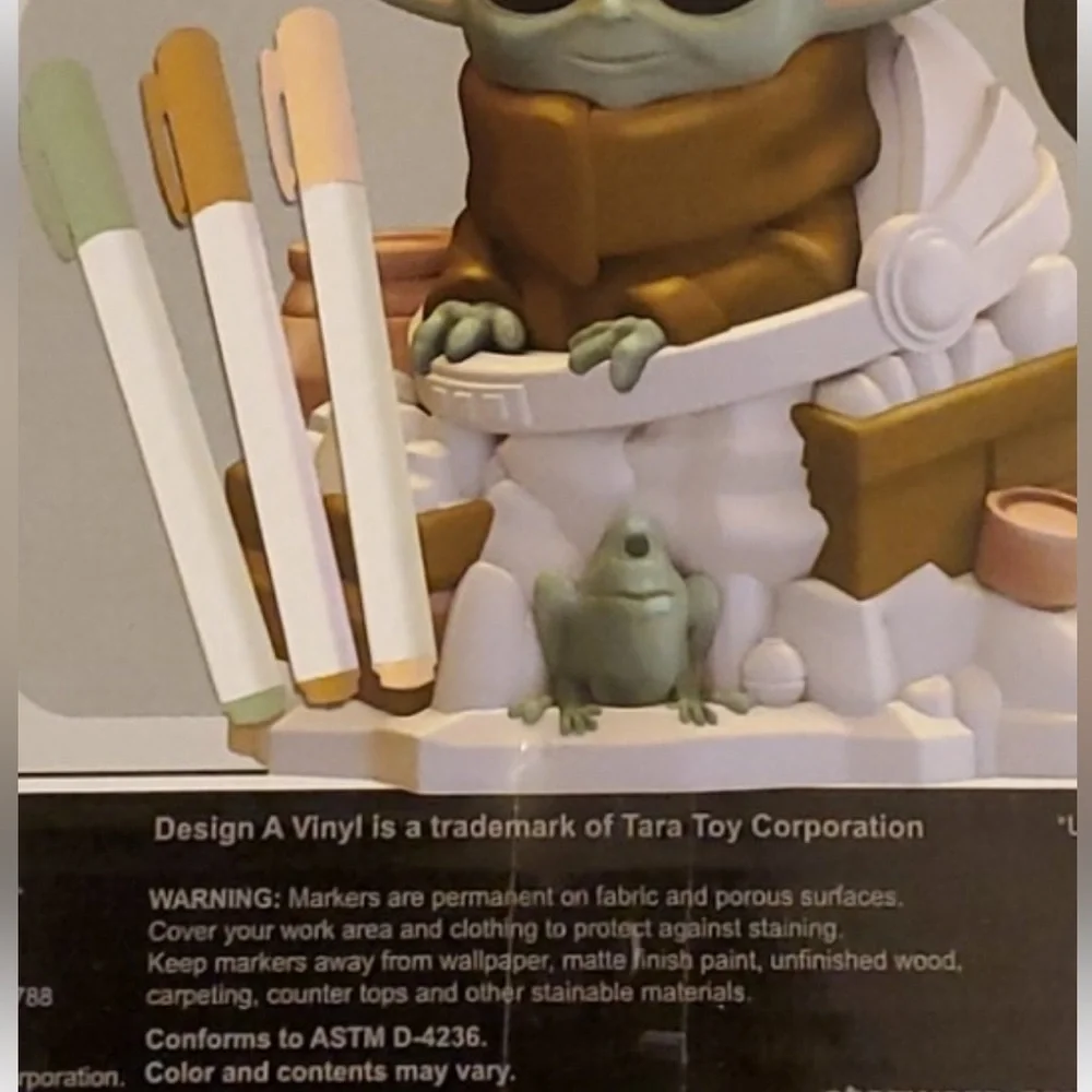 Star Wars Design a Vinyl Grogu/Baby Yoda - Figurine with Three Markers - NWT - Picture 11 of 11